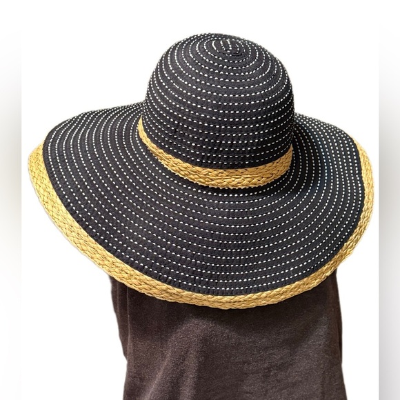 Elegant Blue Women's Sun Hat - Picture 1 of 1